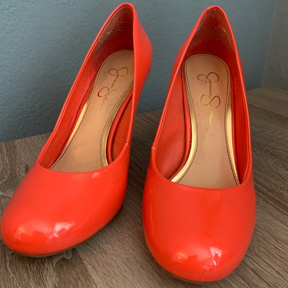 Jessica Simpson coral shoes with cork like heels - Picture 3 of 3